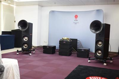HiFi产品从几十元到几百万元不等:第15届新深圳音响展的浮光掠影